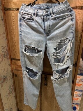 American Eagle Outfitters ripped mom jeans